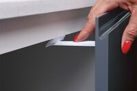 kindveilig haakje voorkomt openen van kastdeur