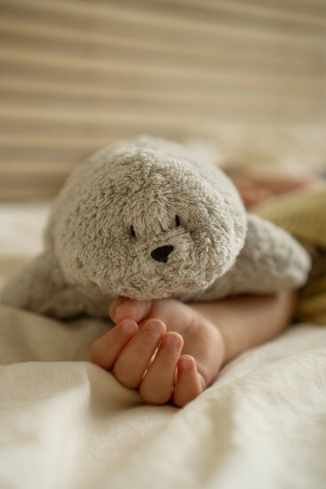 Moonie knuffel 2.0  - The Humming Seal Gray